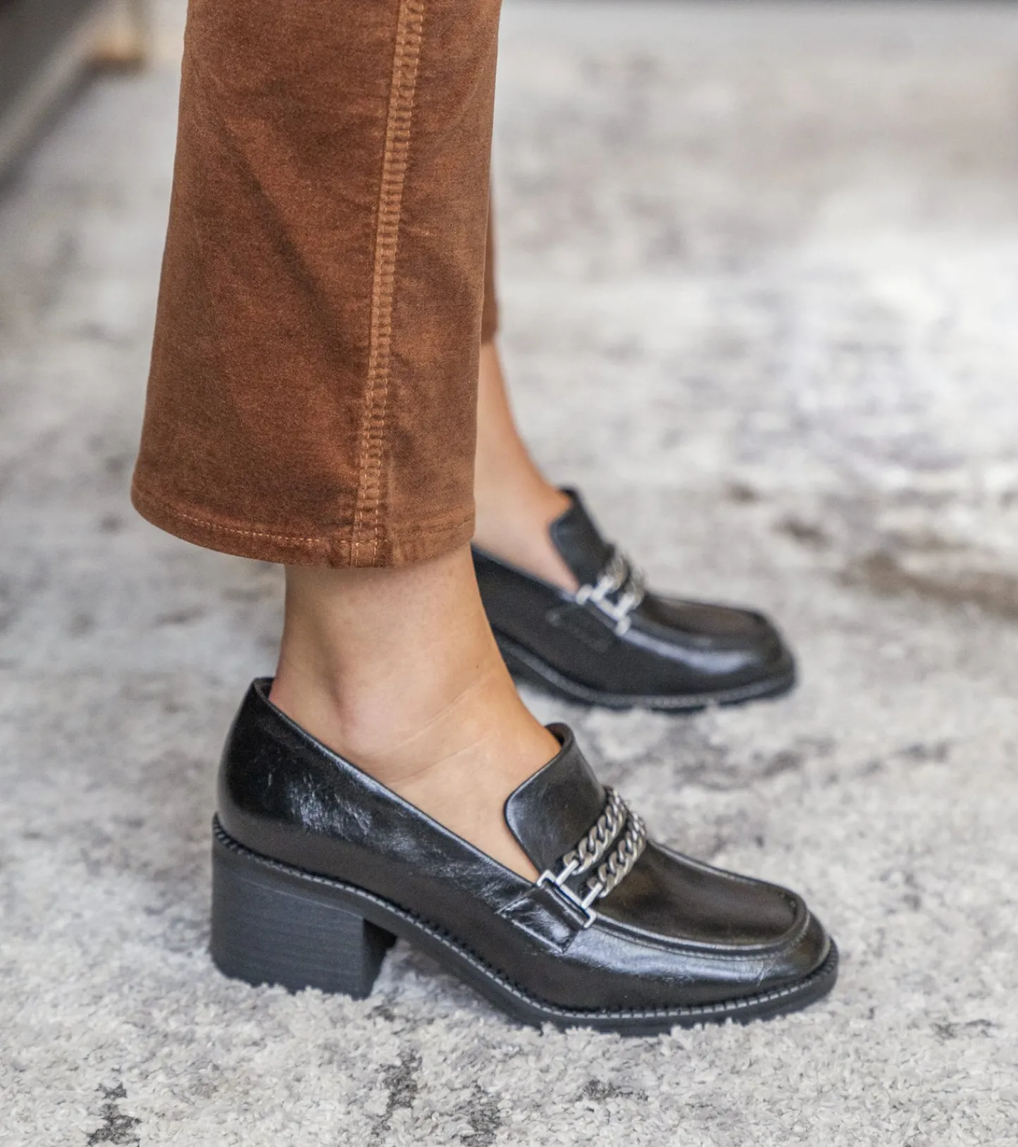 Baretraps Flats & Loafers^Athena Loafer Black