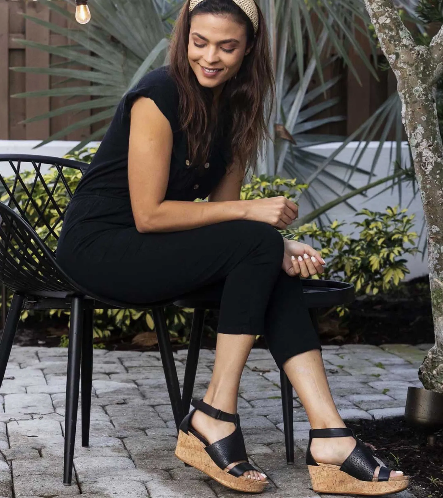 Baretraps Wedge Sandals^Raisie Wedge Sandal Black