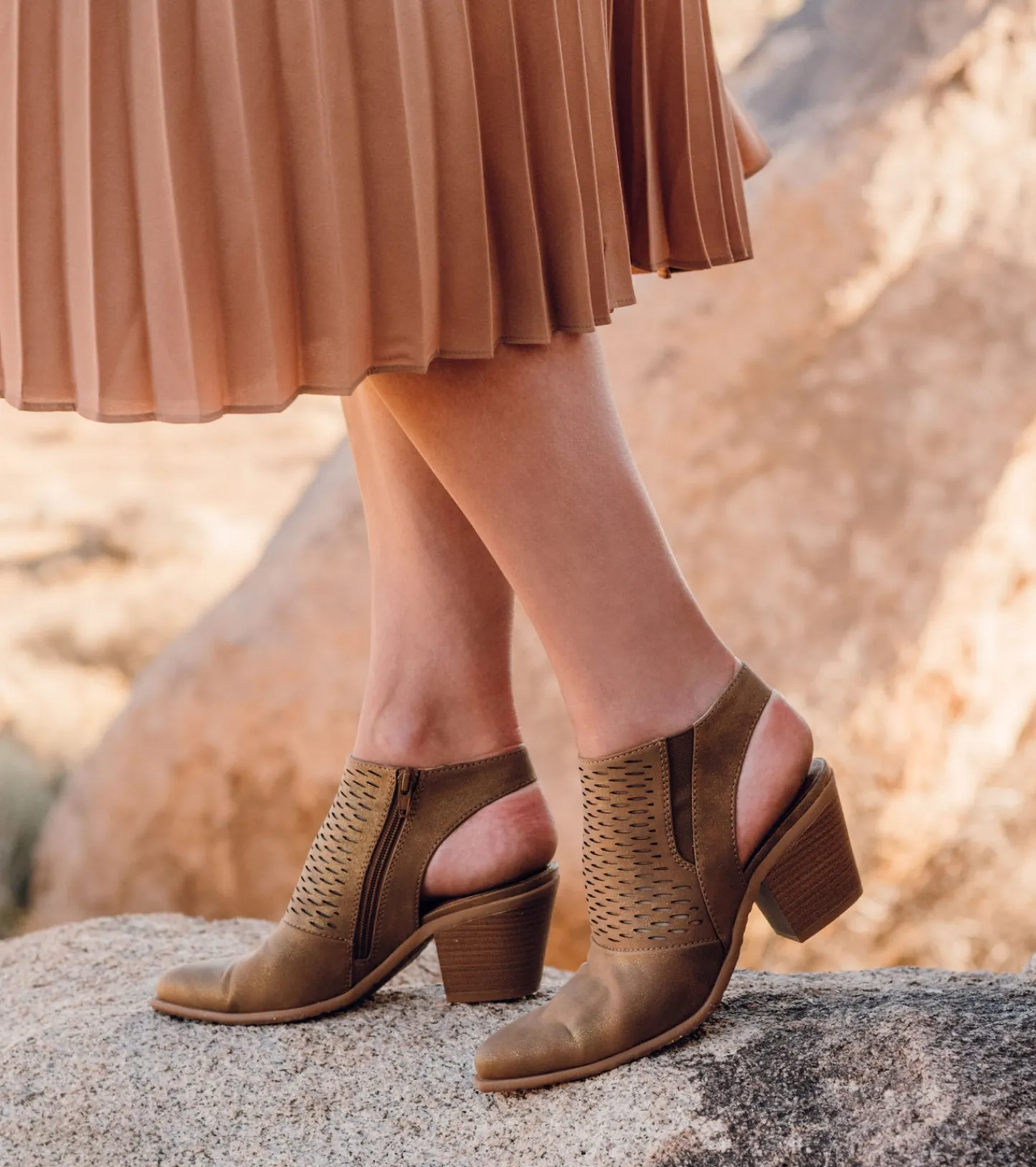 Baretraps Booties^Yangley Block Heel Bootie Gold