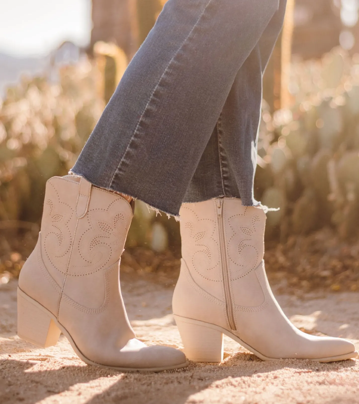 Baretraps Booties^Yenni Western Boot Haze